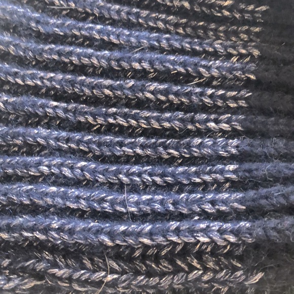 J.Crew Pom Pom beanie - Picture 3 of 4